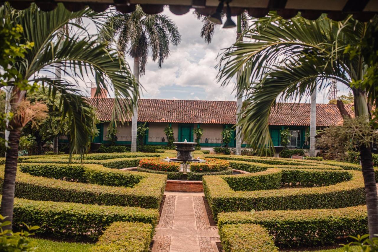 Hotel El Convento Leon Nicaragua Exterior photo